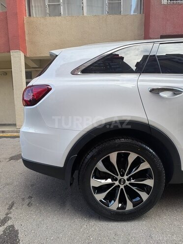 Kia Sorento-7