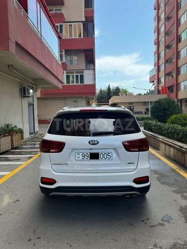 Kia Sorento-4