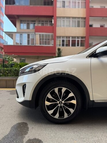 Kia Sorento-8
