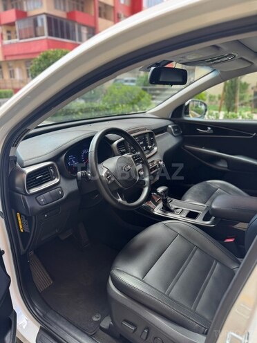 Kia Sorento-9