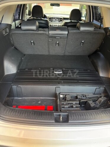 Kia Sorento-15