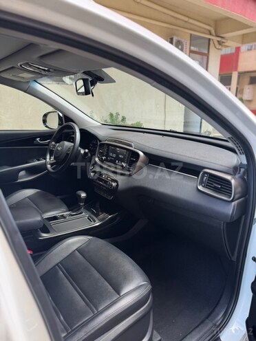 Kia Sorento-10