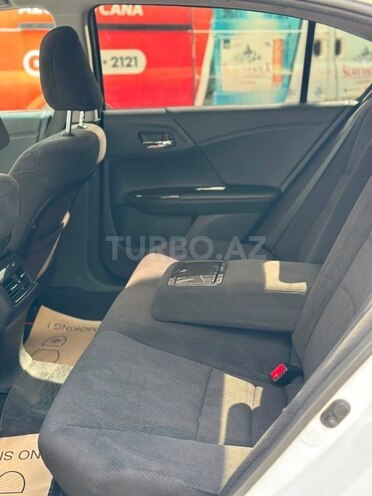 Honda Accord-13