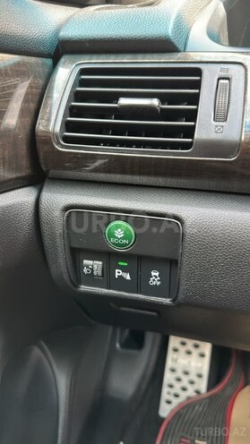 Honda Accord-10