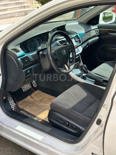 Honda Accord-11