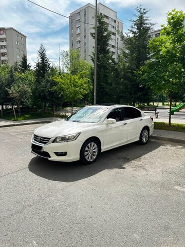 Honda Accord-4