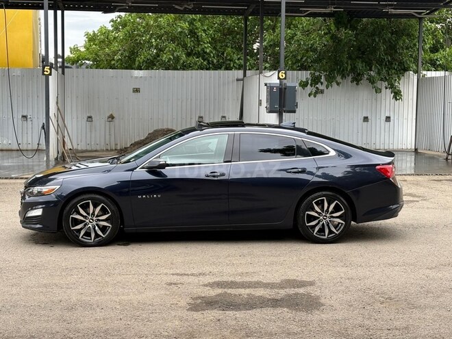 Chevrolet Malibu-8