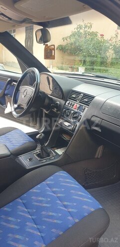 Mercedes C 180-6