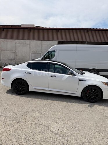 Kia Optima-3