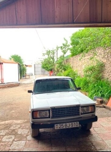 LADA (VAZ) 2107-1