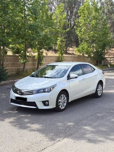 Toyota Corolla-2