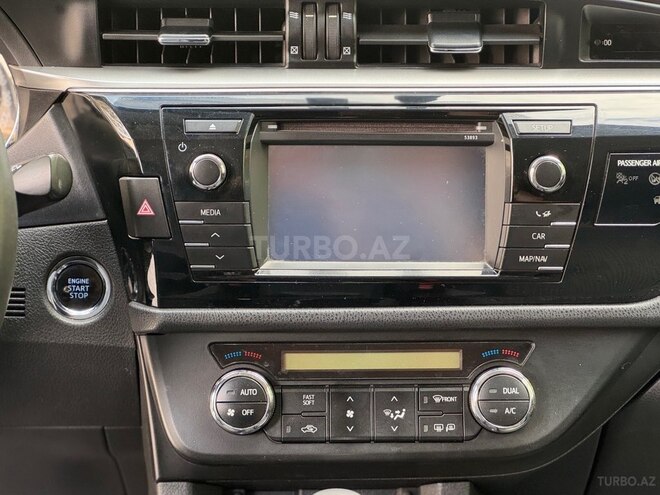 Toyota Corolla-13