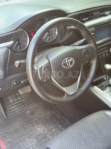 Toyota Corolla-10