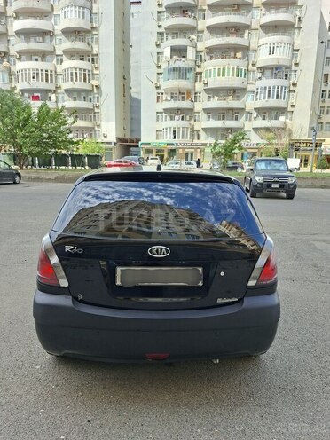 Kia Rio-2