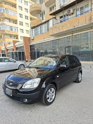 Kia Rio-4