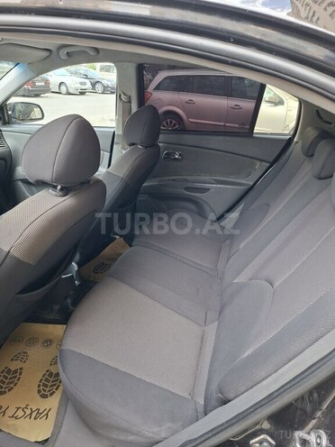 Kia Rio-10