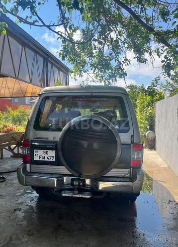 Mitsubishi Pajero-3