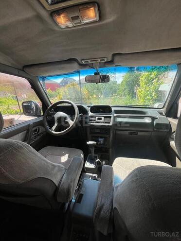 Mitsubishi Pajero-7