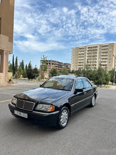 Mercedes C 220-1