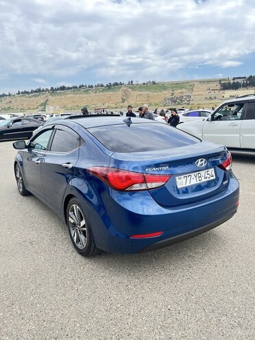 Hyundai Elantra-5