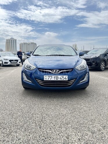 Hyundai Elantra-1