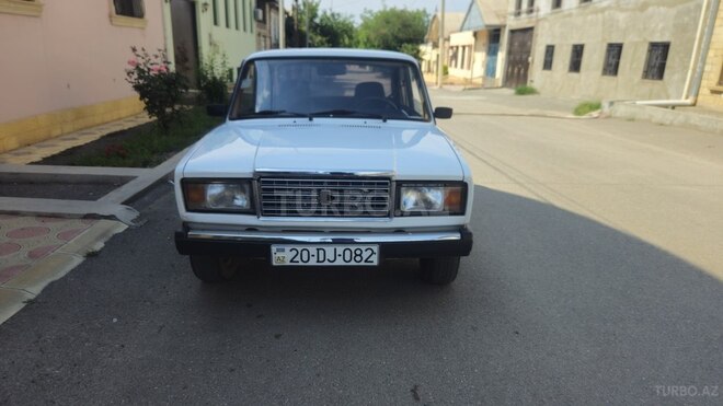 LADA (VAZ) 2107-2