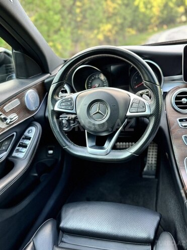 Mercedes C 300-16
