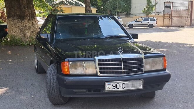 Mercedes 190-2