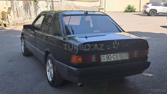 Mercedes 190-4