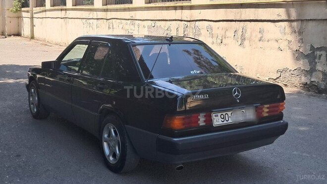 Mercedes 190-10