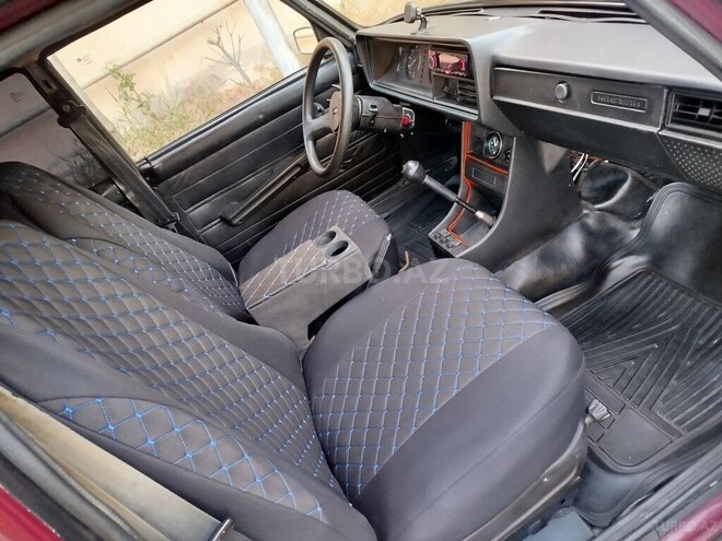 LADA (VAZ) 2107-2