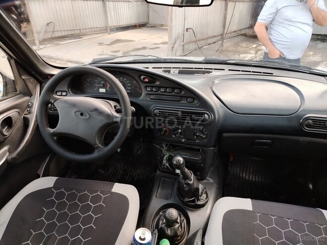 Chevrolet Niva-7