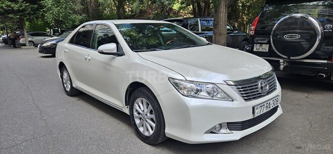 Toyota Camry-8