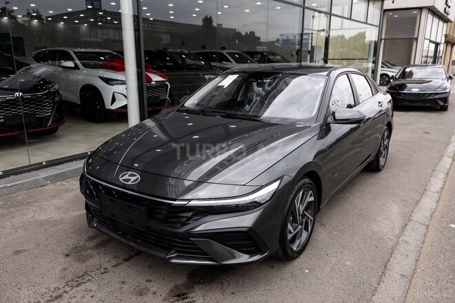 Hyundai Elantra-3