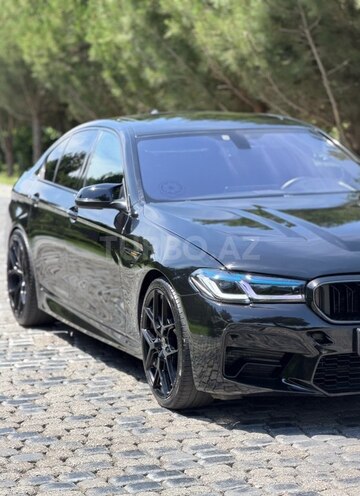 BMW 528-2