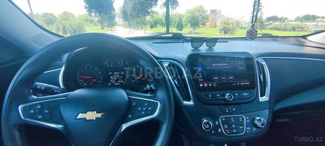 Chevrolet Malibu-12