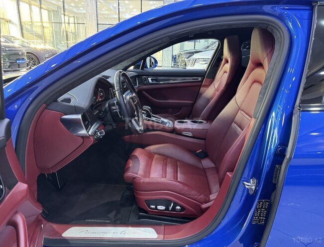 Porsche Panamera Turbo-11