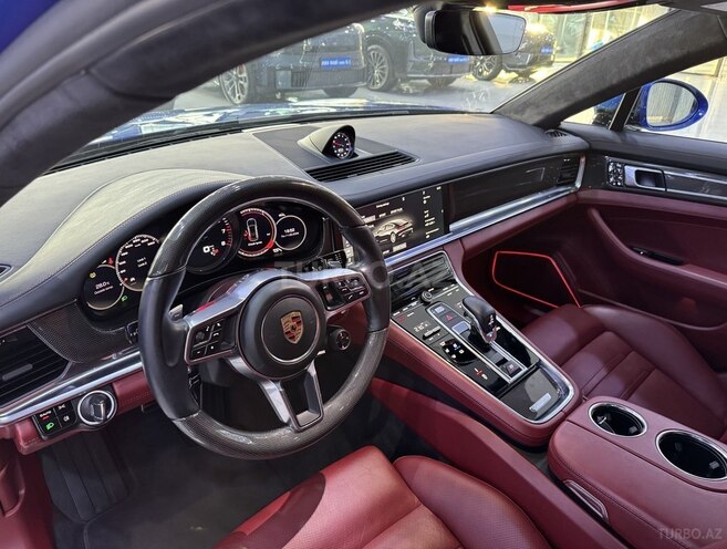 Porsche Panamera Turbo-9