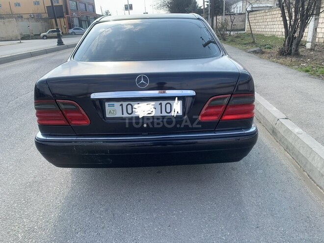 Mercedes E 230-4