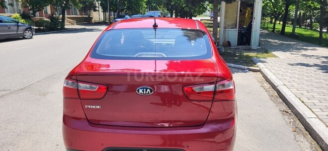 Kia Pride-2