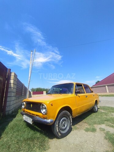 LADA (VAZ) 21011-16
