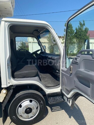 Isuzu NPR 66 L-8