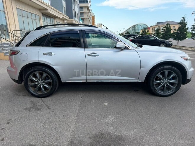 Infiniti FX35-10
