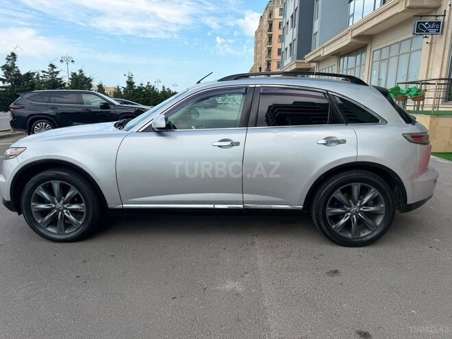 Infiniti FX35-11