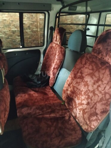 Fiat Doblo-4