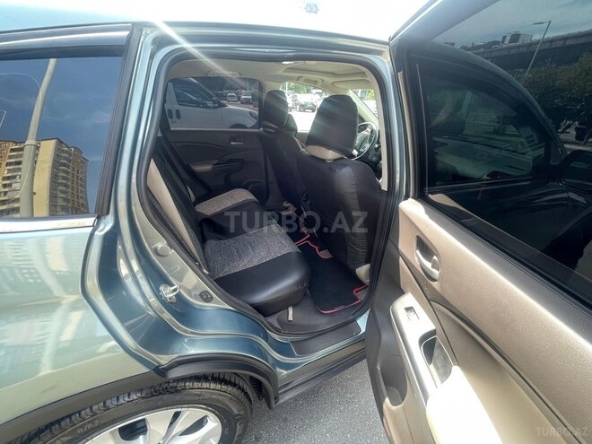 Honda CR-V-13