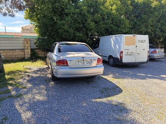 Hyundai Sonata-11