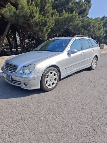 Mercedes C 220-1