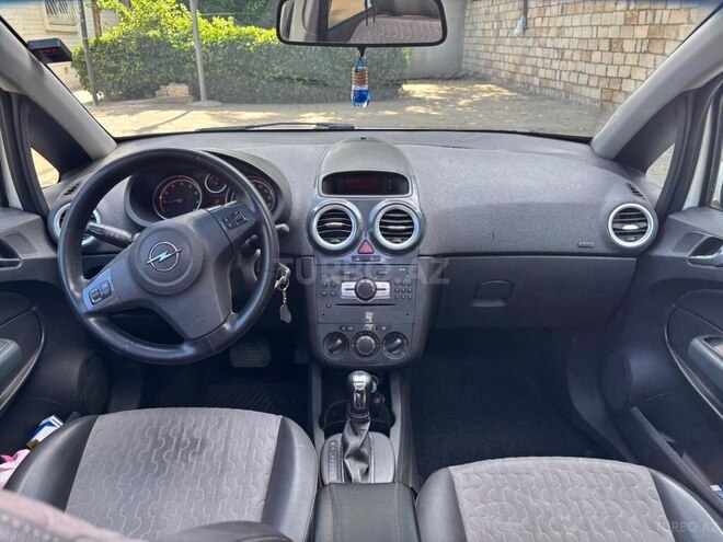 Opel Corsa-11