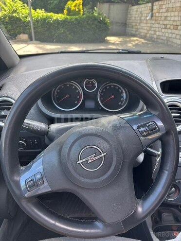 Opel Corsa-12